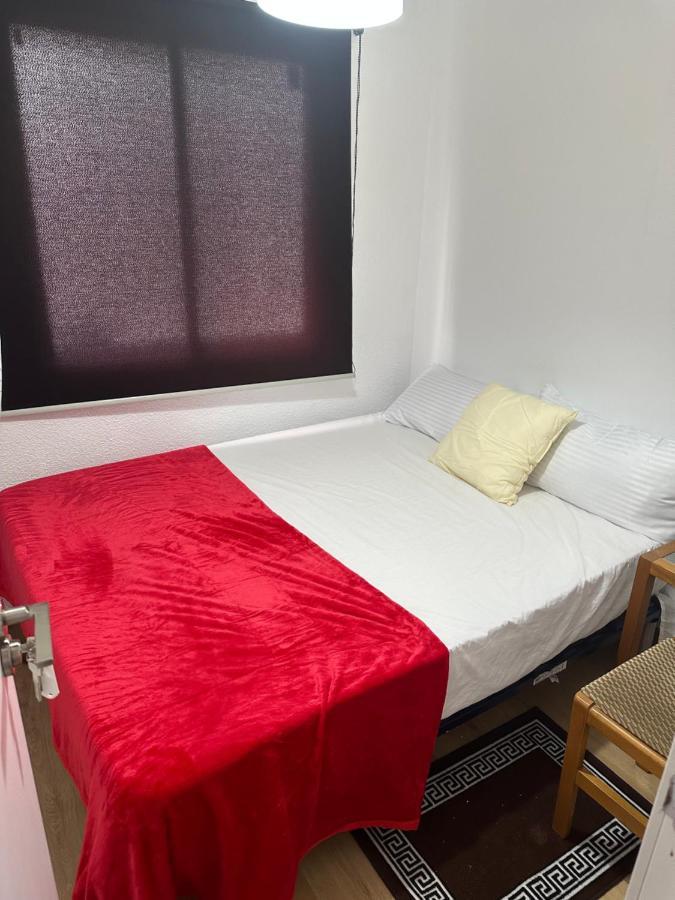 El Gengo Hostel - Madrid — Fotos 1